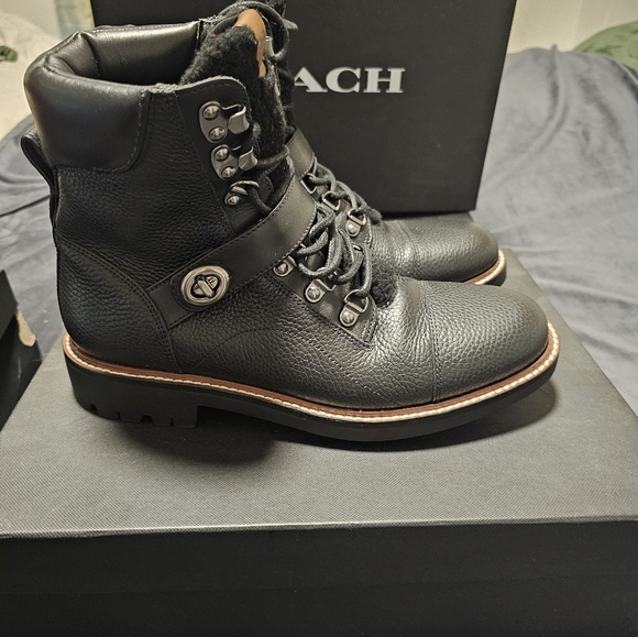 Coach Hikers with Shearling - Picture 6 of 10